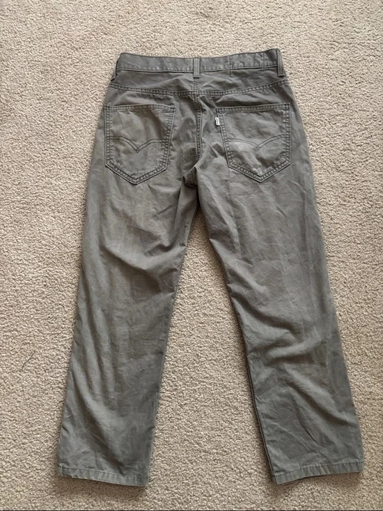 Levi’s Women’s Casual Straight-Leg Pants - Gray size 29 - Picture 7 of 7